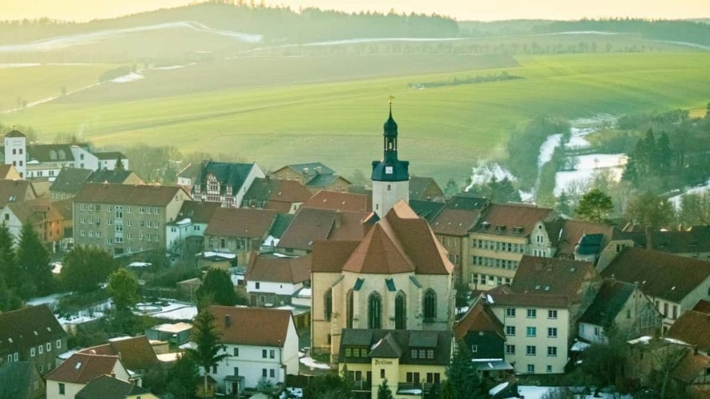 2025年Singapore WhatsApp网红达人粉丝排行榜全解析