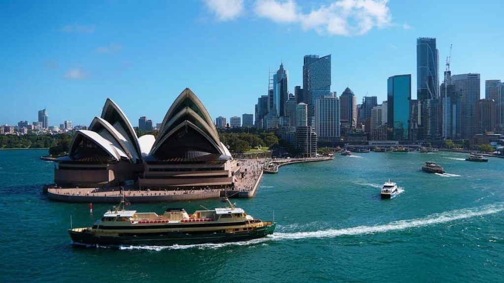 面向中国广告主：如何在 Telegram 上找到日本创作者并发起社会责任品牌活动，包含渠道、筛选、合约与风险提示。