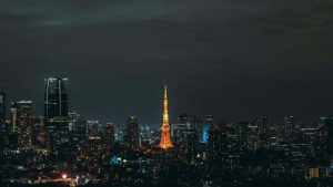 面向中国创作者：如何用Zalo接触菲律宾品牌、谈合作并做粉丝追踪内容的实战流程与风险防护。