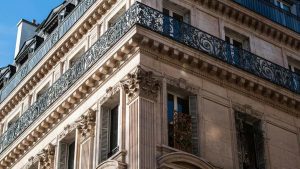 面向中国创作者：如何联系突尼斯品牌，在OnlyFans做歌曲反应视频并实现变现。实操步骤、渠道对比与风险提示。