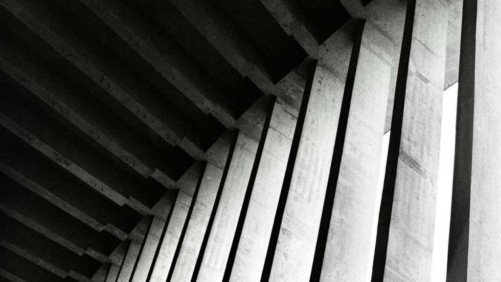 面向中国创作者：实操性指南，教你在eBay上定位并联系智利美妆/护肤品牌拿样、建立评测合作。