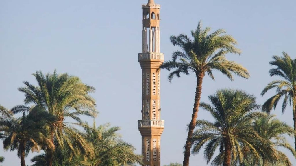 面向中国创作者：实战策略教你如何通过Discord联系新西兰品牌、设计抽奖活动并把社群流量变现。包含分层沟通、任务式引导和数据指标。