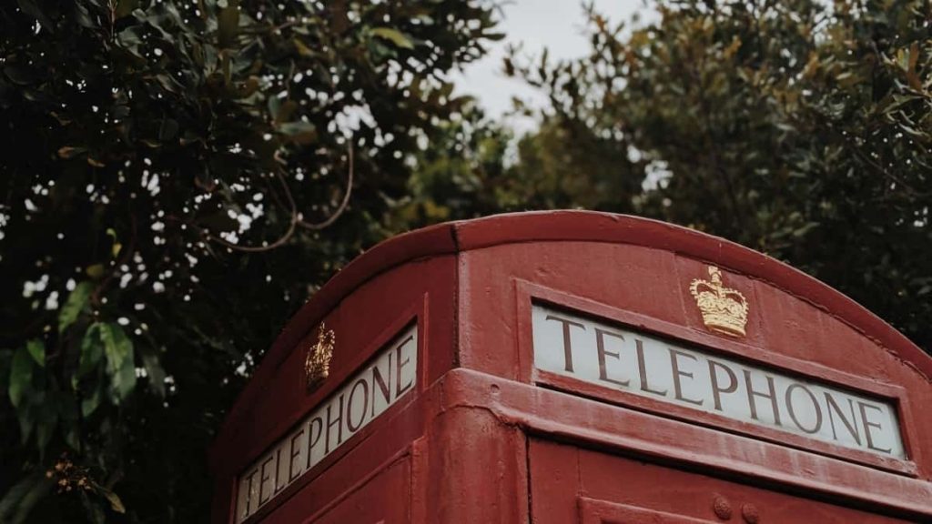 面向中国美妆内容创作者：实操流程、话术模板和本地化建议，教你通过KakaoTalk触达巴林品牌争取美妆大使机会。