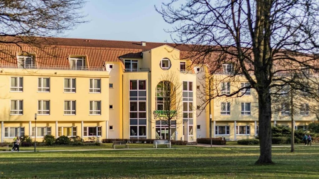 面向中国广告主的实操指南：如何快速筛选、联络并用泰国快手（Kuaishou）创作者做小规模市场验证，含渠道、筛选模板和风险提示。